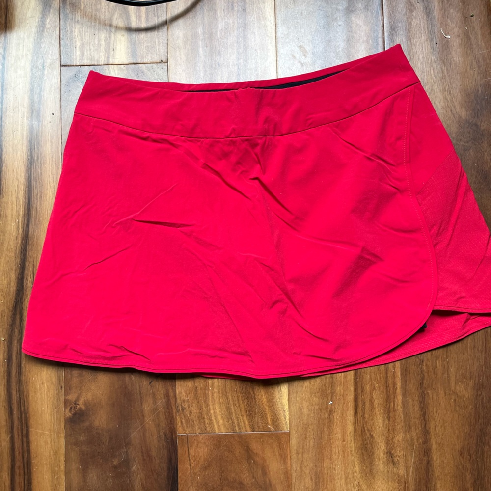 outdoor voices red skort size small